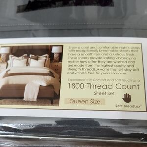 1800 Thread Count Queen Sheet Set - Cream